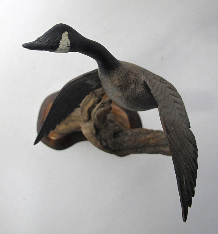 1973 William Veasey Delaware Hand Carved & Painted Flying Canada Goose